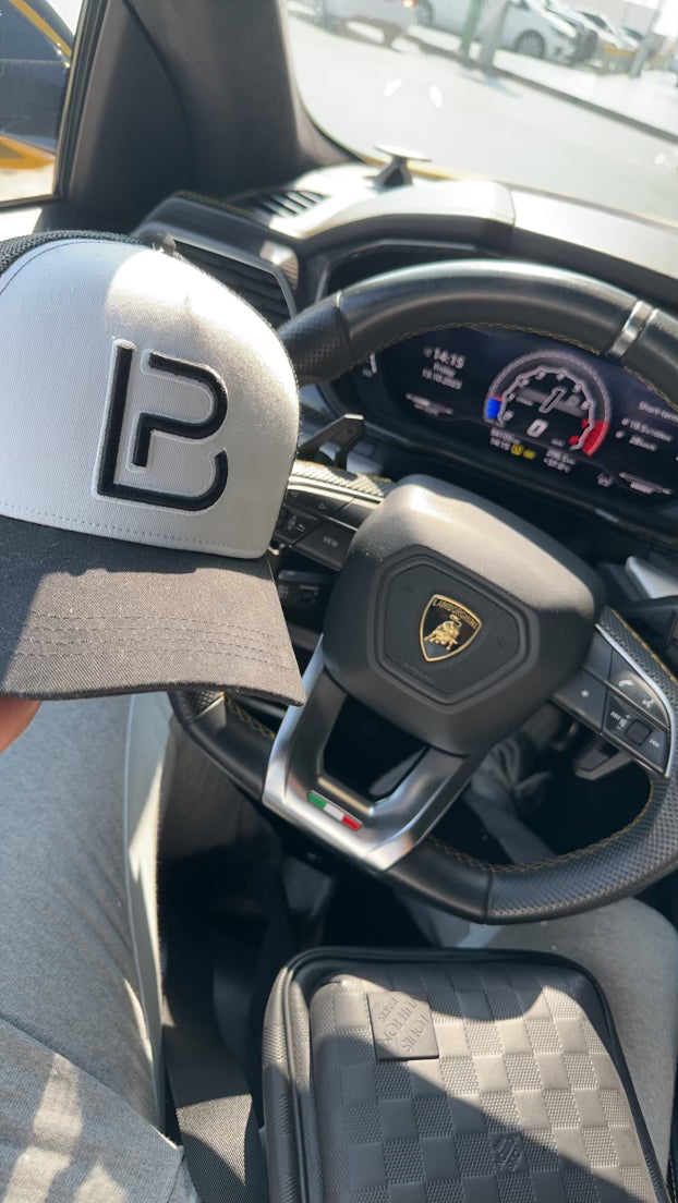 PB 'RICH' WHITE&BLACK CAP